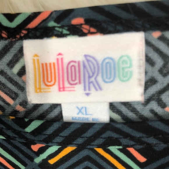 Lularoe Plus SZ XL Hi/Lo Hem Geometrically Designed Tunic Top, Tush Cover, Long - Picture 7 of 8